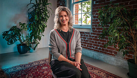Julia Deans interview video