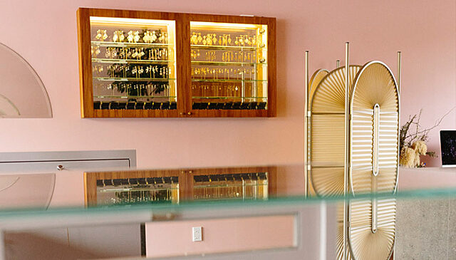 ZPlusM2 store interior