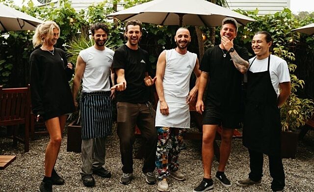 Hones garden team